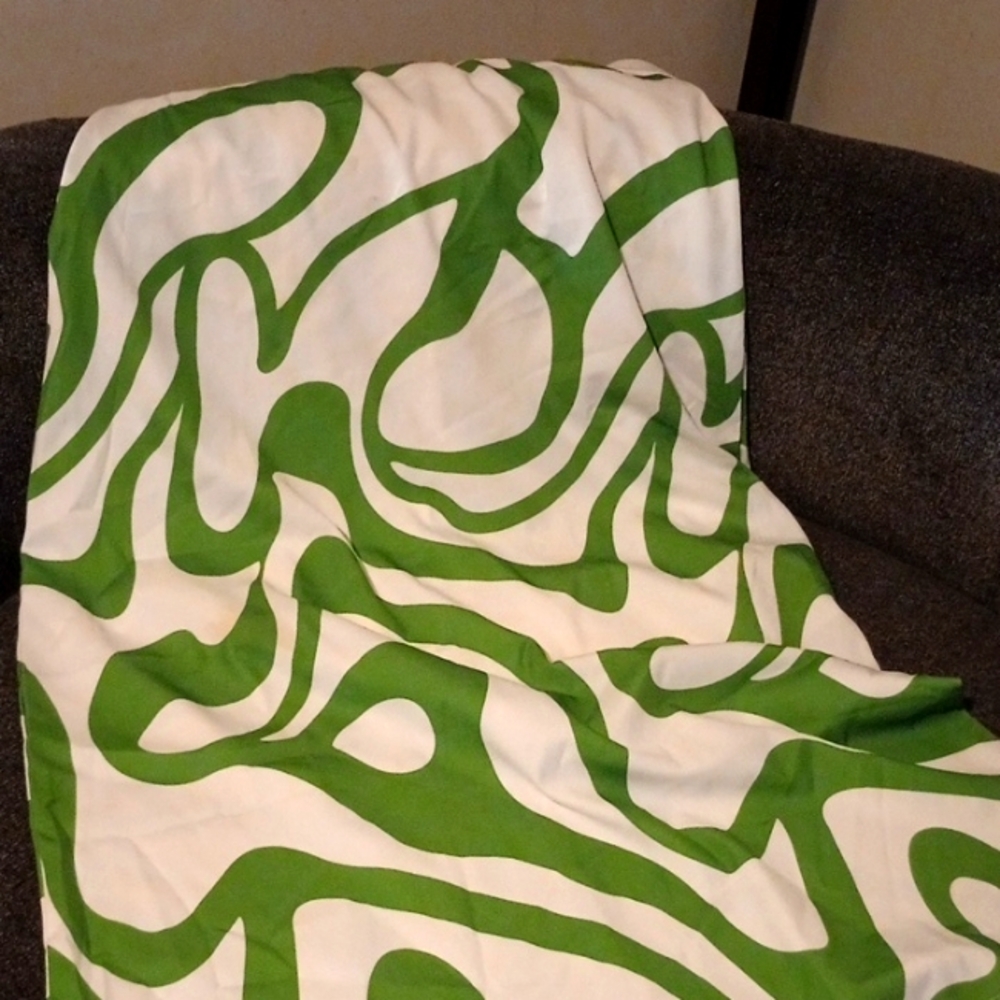 Green and White Abstract Pattern Skirt